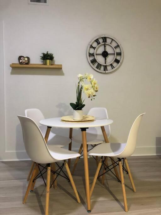 Apartamento Chic And Modern Steps From The *