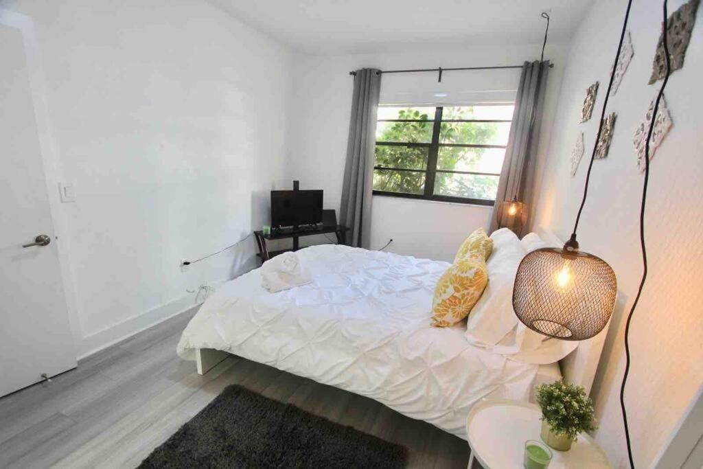 Apartamento Chic And Modern Steps From The *